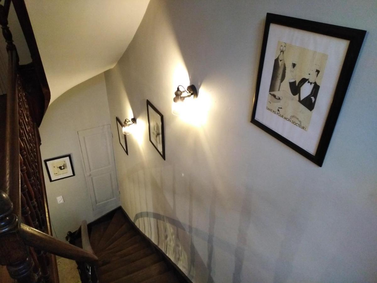 Planches Et Plonk Bed & Breakfast Belves Ngoại thất bức ảnh